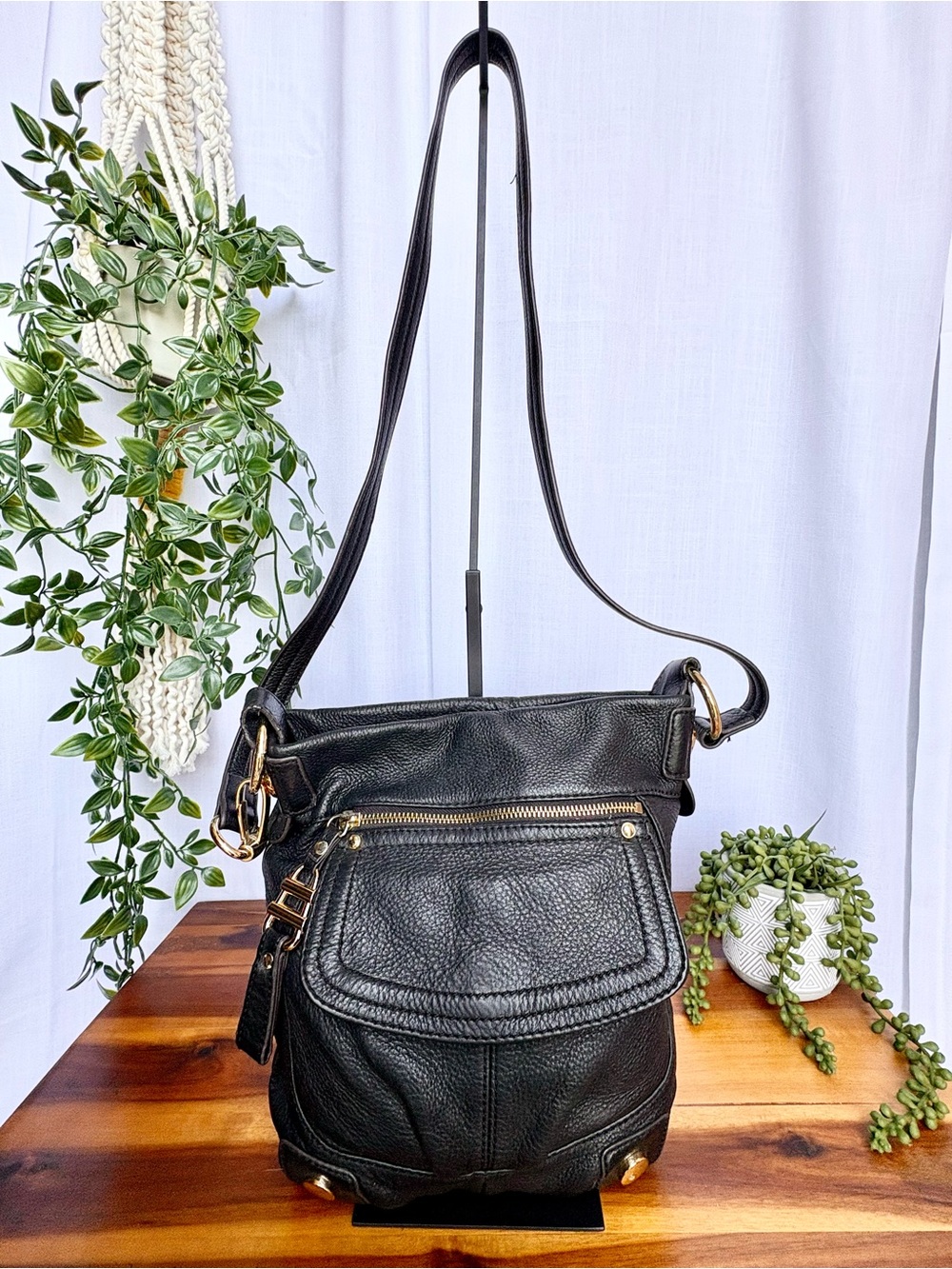 B. Makowsky Westbourne Convertible Crossbody Shoulder Bag - Black/Gold - Y2K - Picture 3 of 14